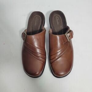 Clarks Women's Brown Clogs With Side Buckle Detail Size 9M 4726-2882